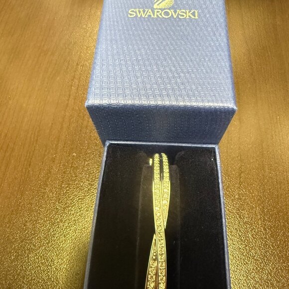BRAND NEW SWAROVSKI EDITH BANGLE - Picture 2 of 3